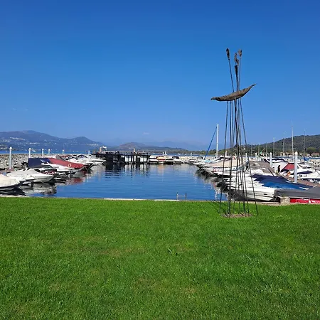 Hotel na wodzie Floating Experience Black Pearl, Maggiore Dormelletto