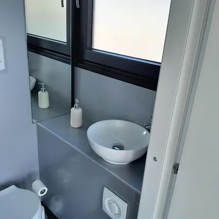 ספינת מלון Floating Experience Black Pearl, Maggiore