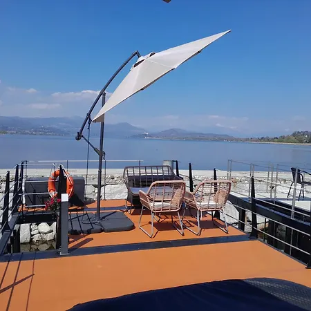 Floating Experience Black Pearl, Maggiore * דורמלטו