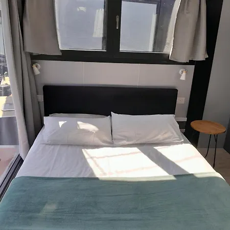 Floating Experience Black Pearl, Maggiore Hotel na wodzie *