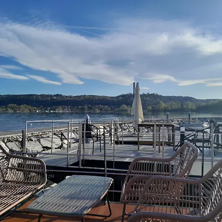 Floating Experience Black Pearl, Maggiore 多米勒托