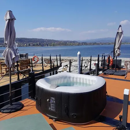 Floating Experience Black Pearl, Maggiore دورميلّيتّو