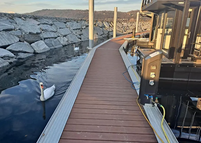 Floating Experience Black Pearl, Maggiore Tekne