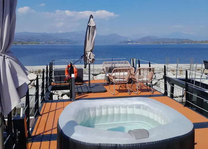 Floating Experience Black Pearl, Maggiore Tekne *